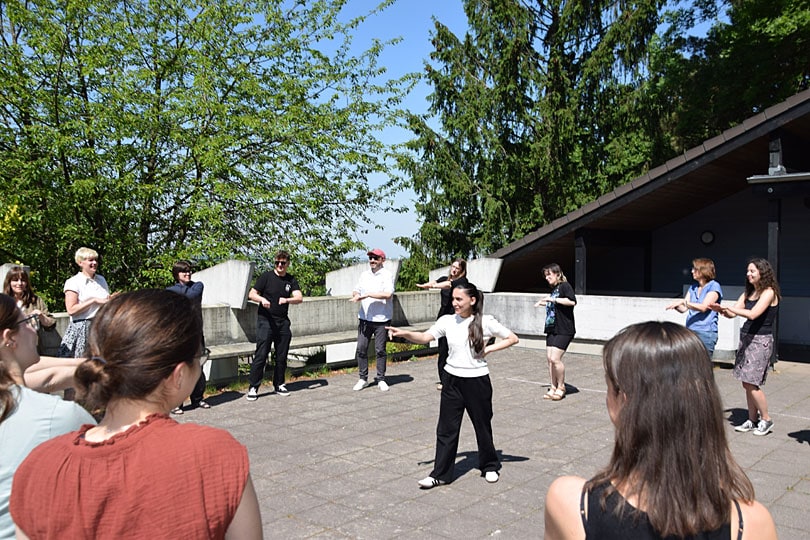 Outdoor Übung bei einem internationalen Training